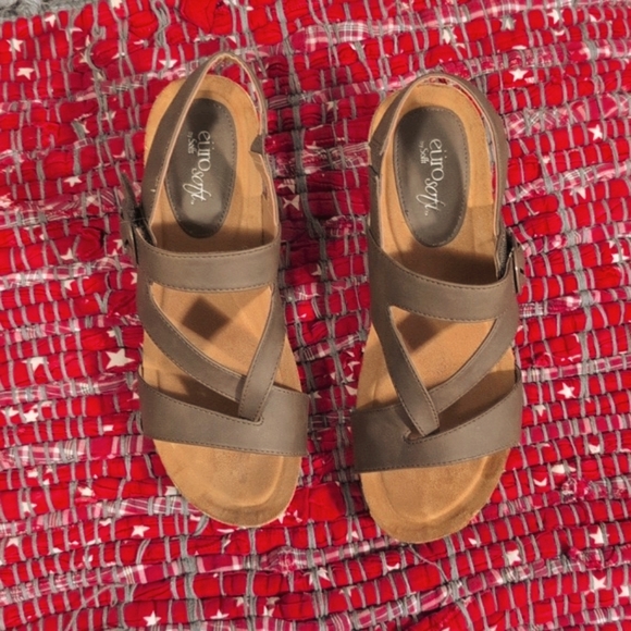 Eurosoft Sandals - Picture 1 of 4